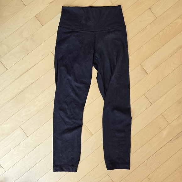 Lululemon Black Cropped Size 4 - Picture 1 of 5